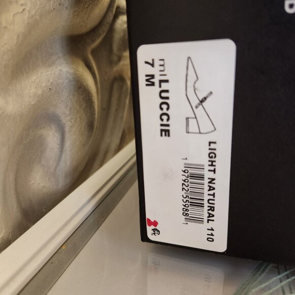 Marc Fisher LTD Patent Leather "Luccie" Pumps. Light Natural. NIB. Size 7 - Picture 3 of 14